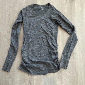Athleta Momentum Seamless Long Sleeve Athletic Too
